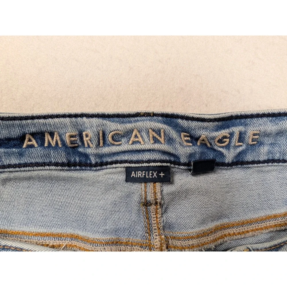 American Eagle Mens Slim Straight Jeans 30 x 32 Airflex+ Light Wash Blue